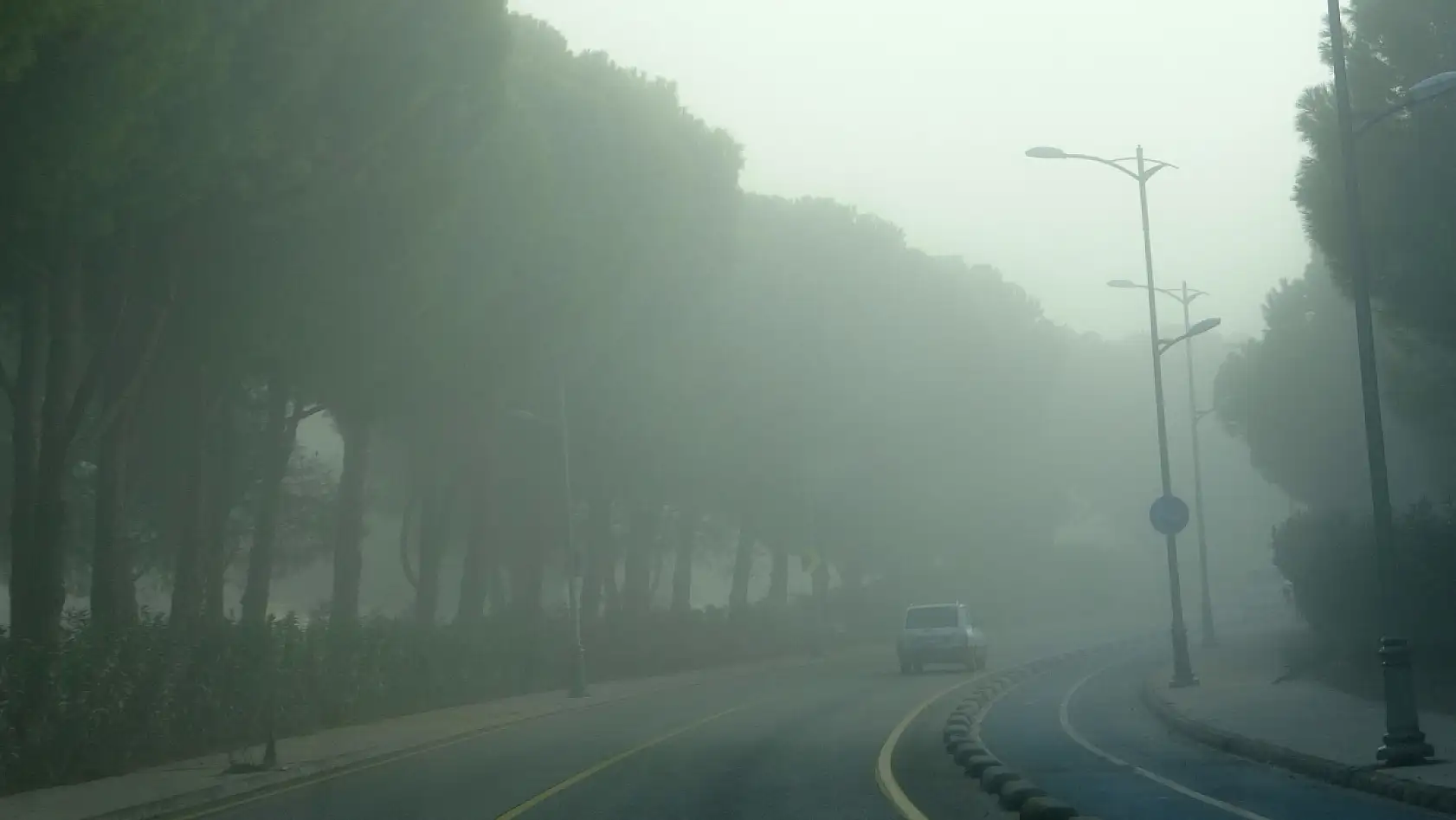 Menteşe'de sis sürücüleri zorladı