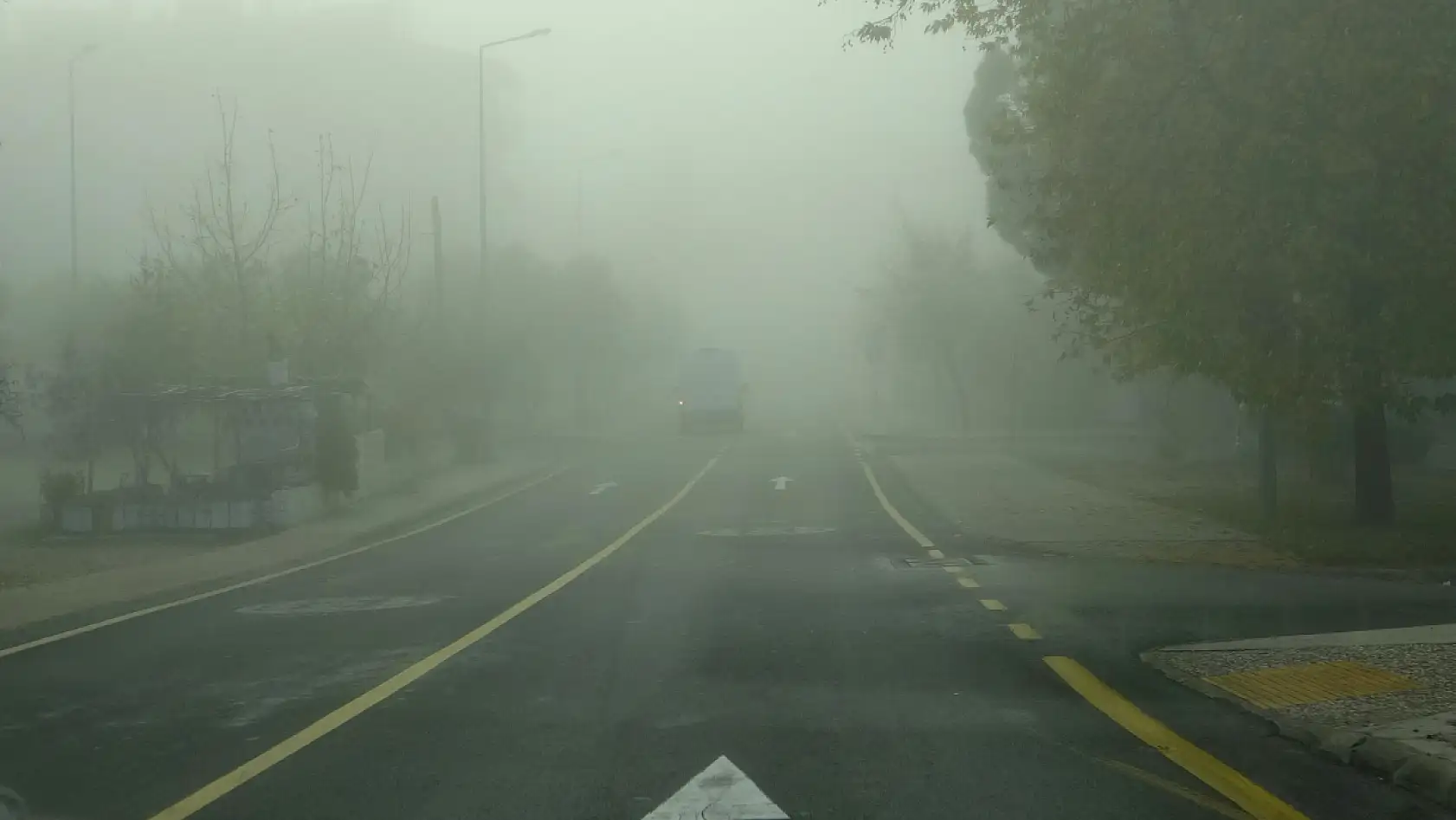 Menteşe'de sis sürücüleri zorladı