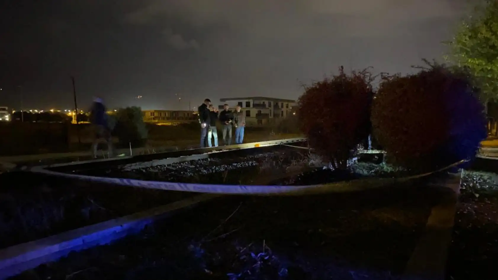 Trenin çarptığı 24 yaşındaki genç hayatını kaybetti