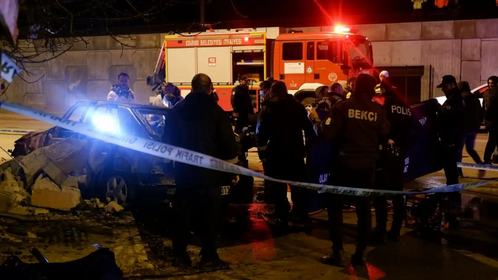 Korkunç olay: Kaza sonrası alev alan otomobildeki 4 kişi yanarak öldü