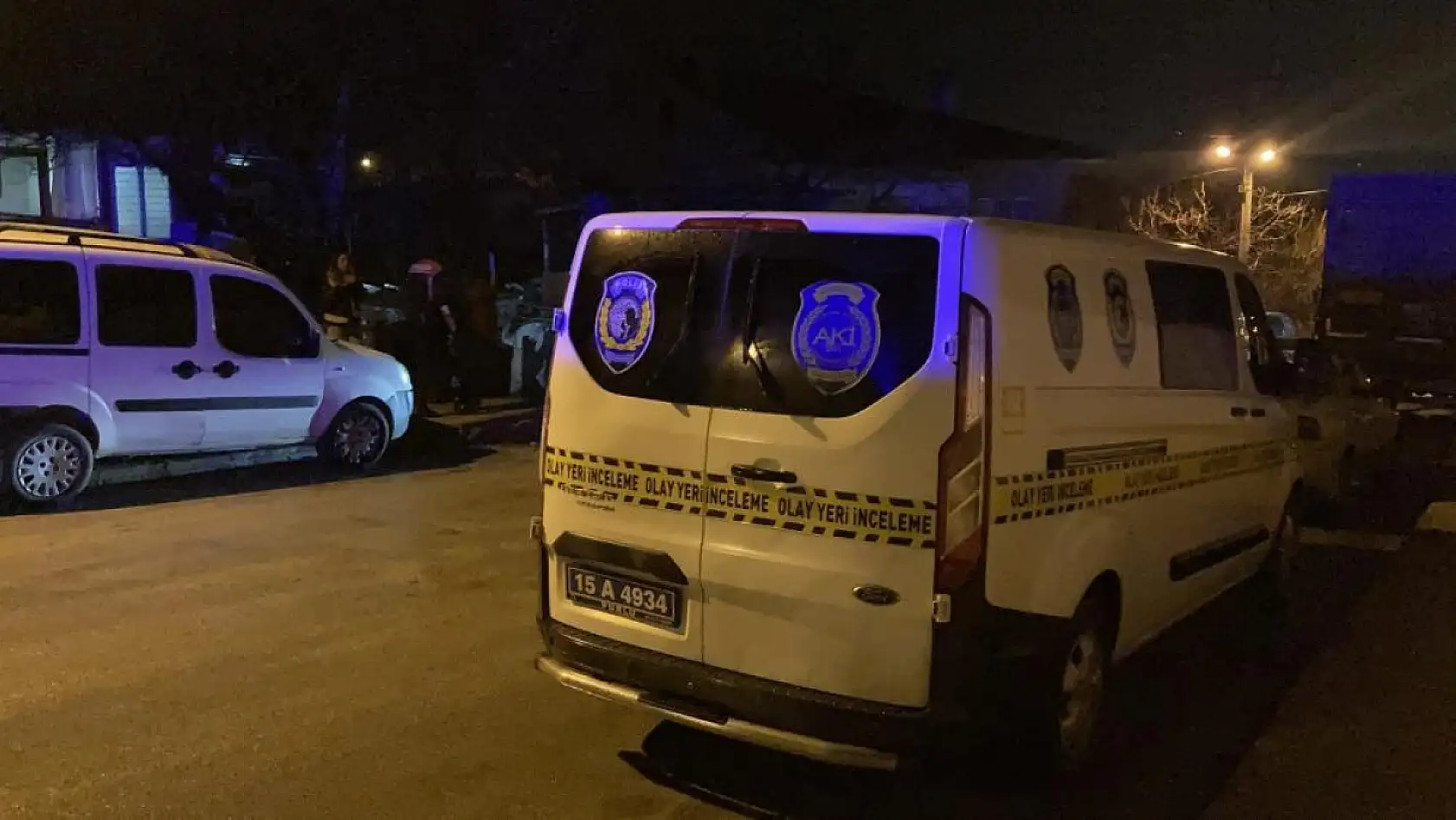 Evde av tüfeğiyle vurulmuş halde bulunan çocuk, hastanede hayatını kaybetti