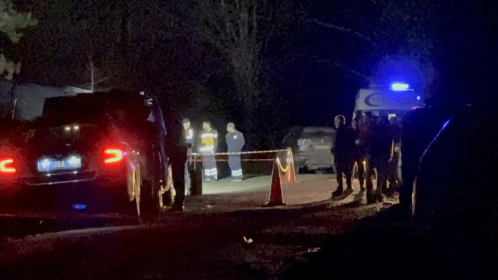 Ormanlık alandaki otomobil içerisinde bir kişi ölü bulundu