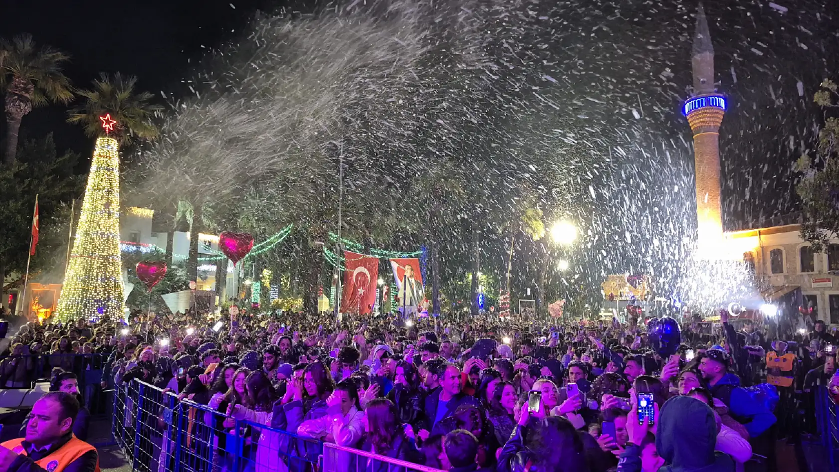 Bodrum yeni yıla coşkuyla girdi