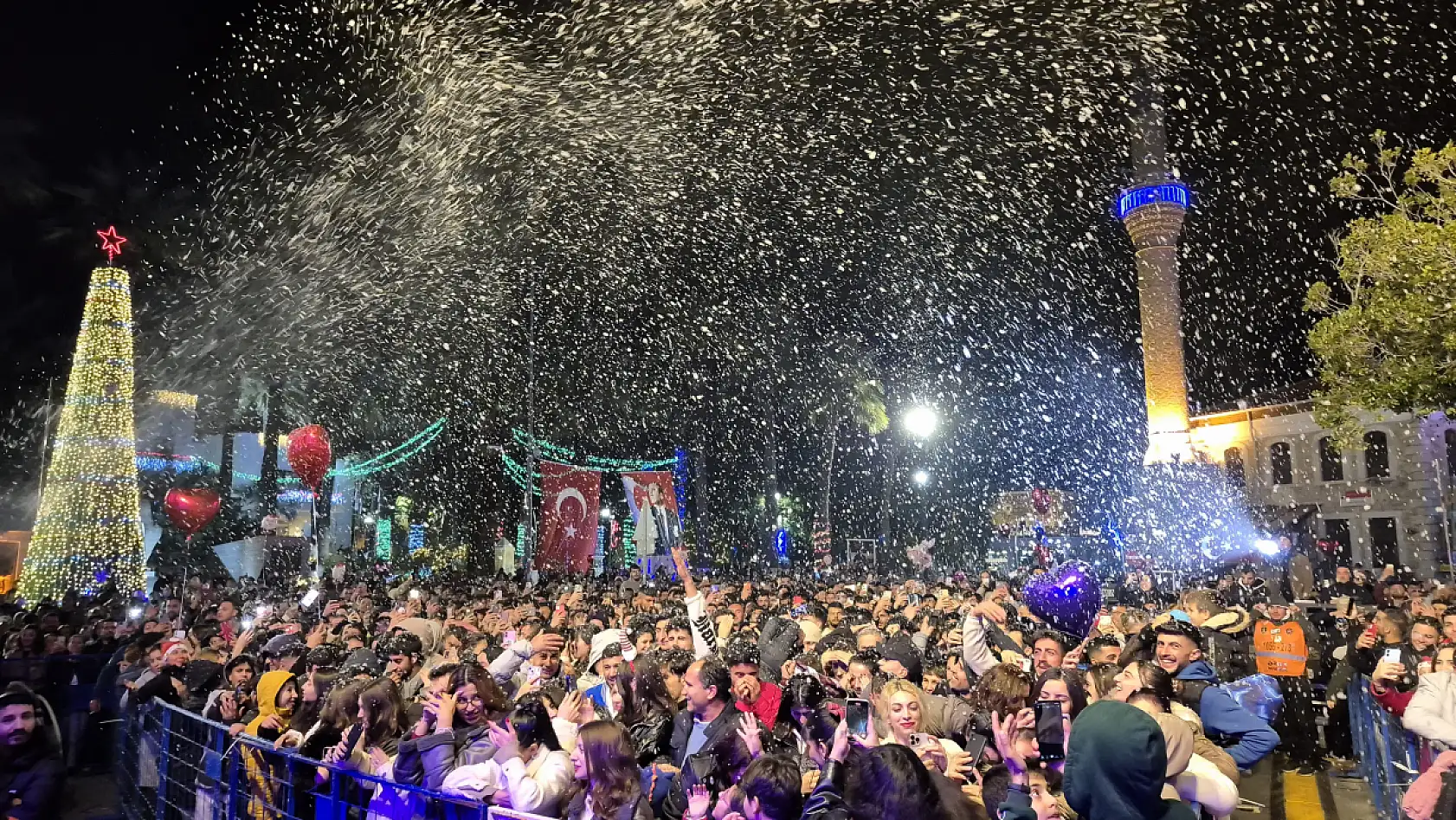 Bodrum yeni yıla coşkuyla girdi