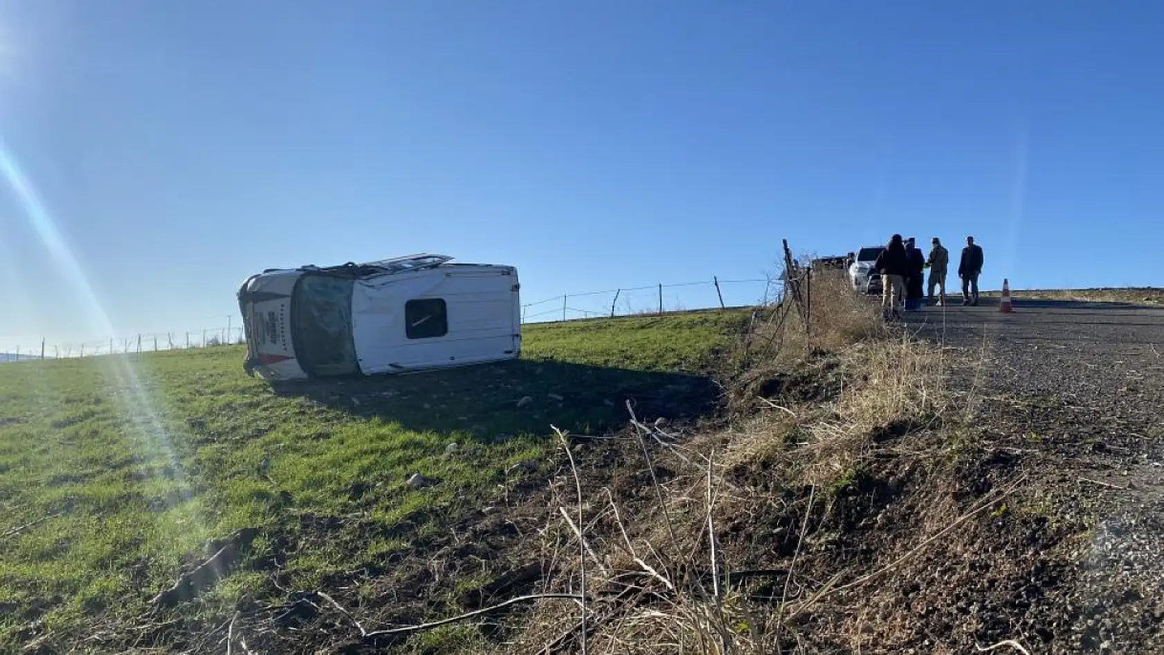 Feci kaza: Öğrenci servisi devrildi, 9 yaralı