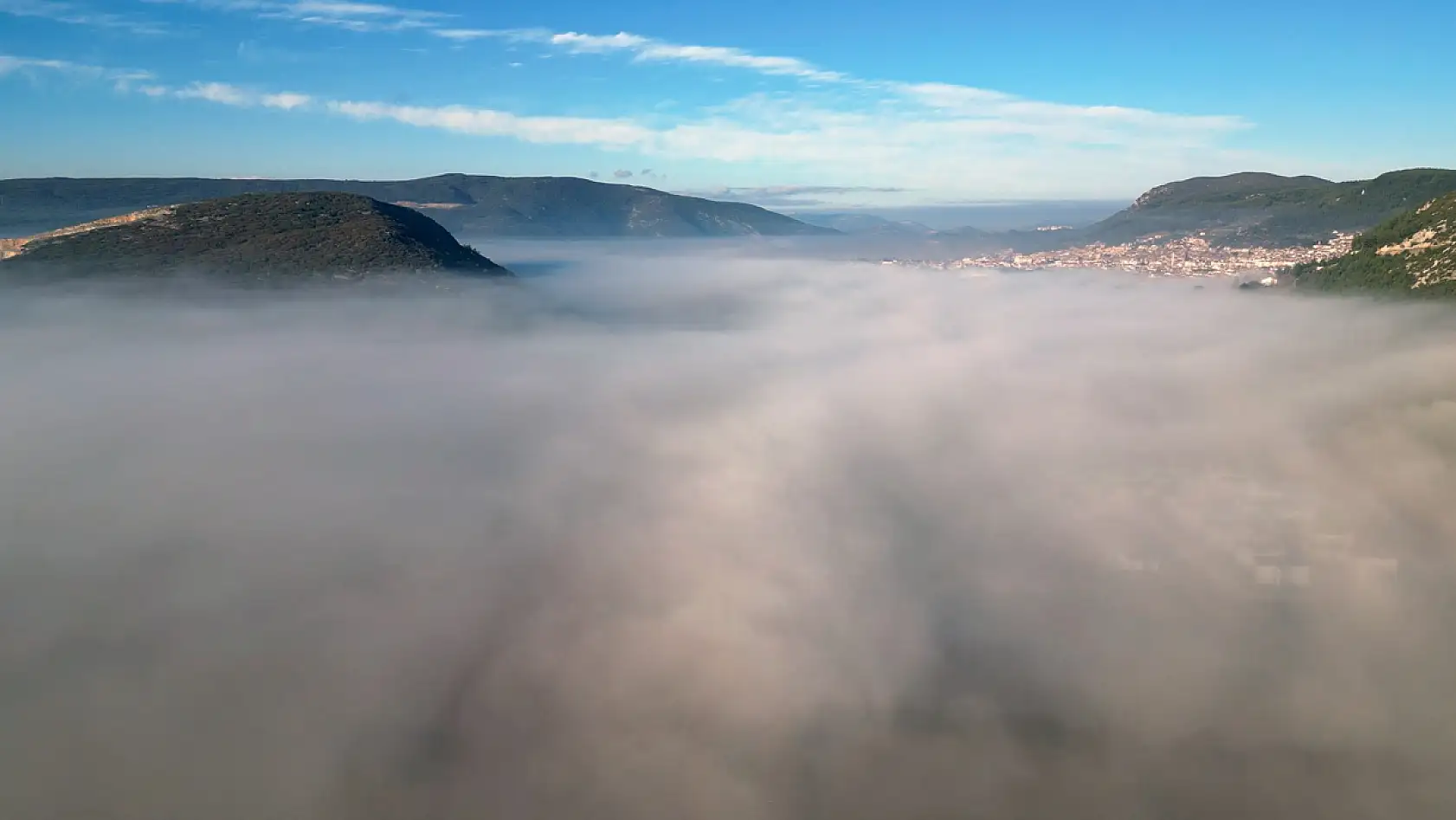 Muğla'da sis bulutu görsel şölen sundu