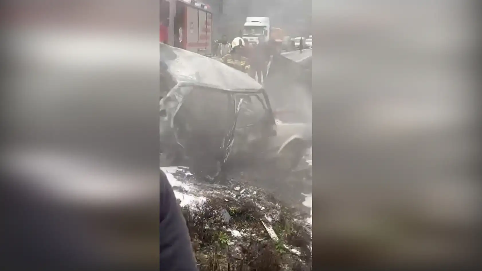 Kazada can pazarı: 1 kişi yanarak öldü, 3 kişi yaralandı