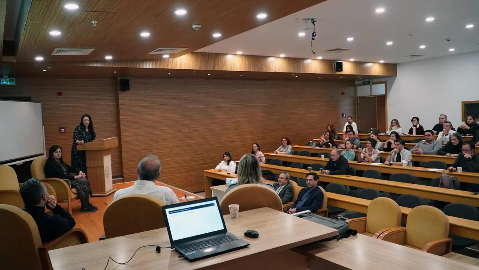 Muğla'da Kahve Eşliğinde Fikirlerin Konuşulduğu Yer: Tekno Kafe