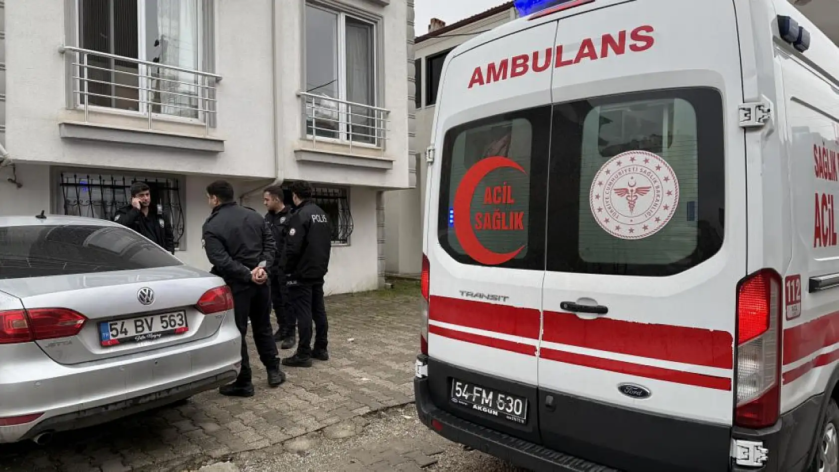 Ocakta unutulan yağ yangına sebep oldu