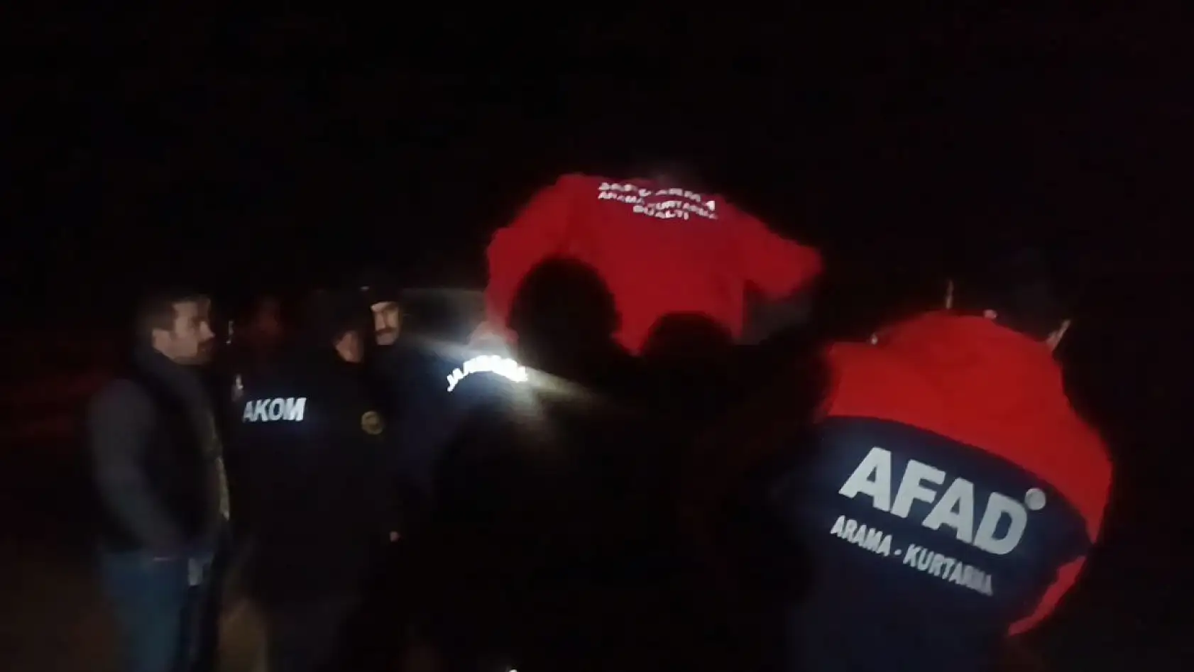 Baraja düşen otomobil sürücünün cansız bedenine ulaşıldı