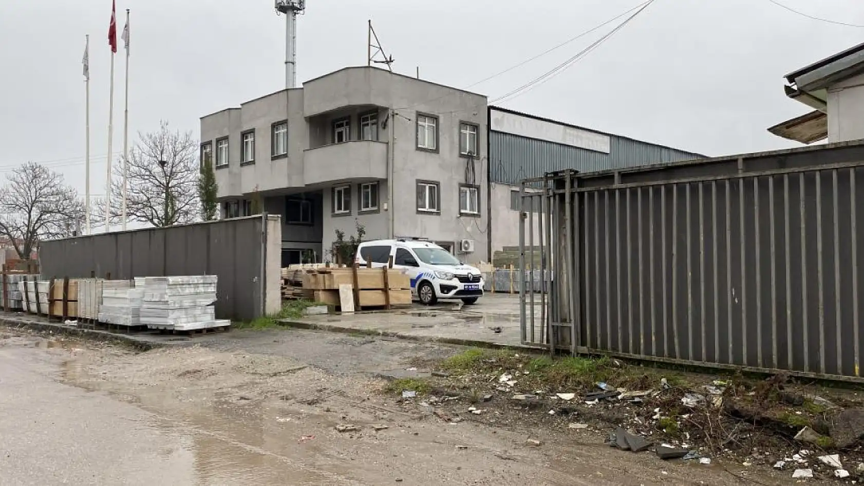 7 metre yükseklikteki vinçten düşen işçi hayatını kaybetti