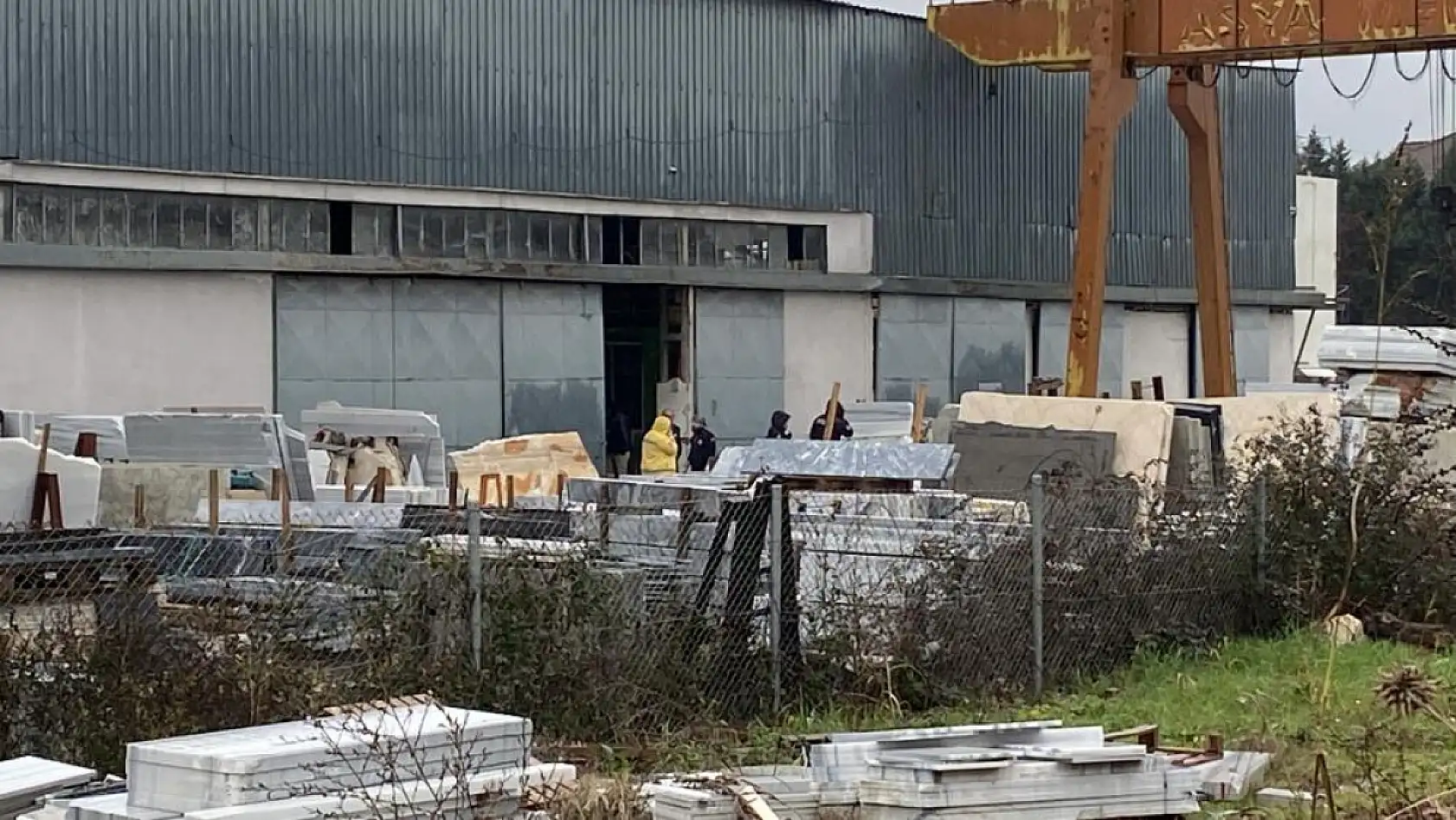 7 metre yükseklikteki vinçten düşen işçi hayatını kaybetti