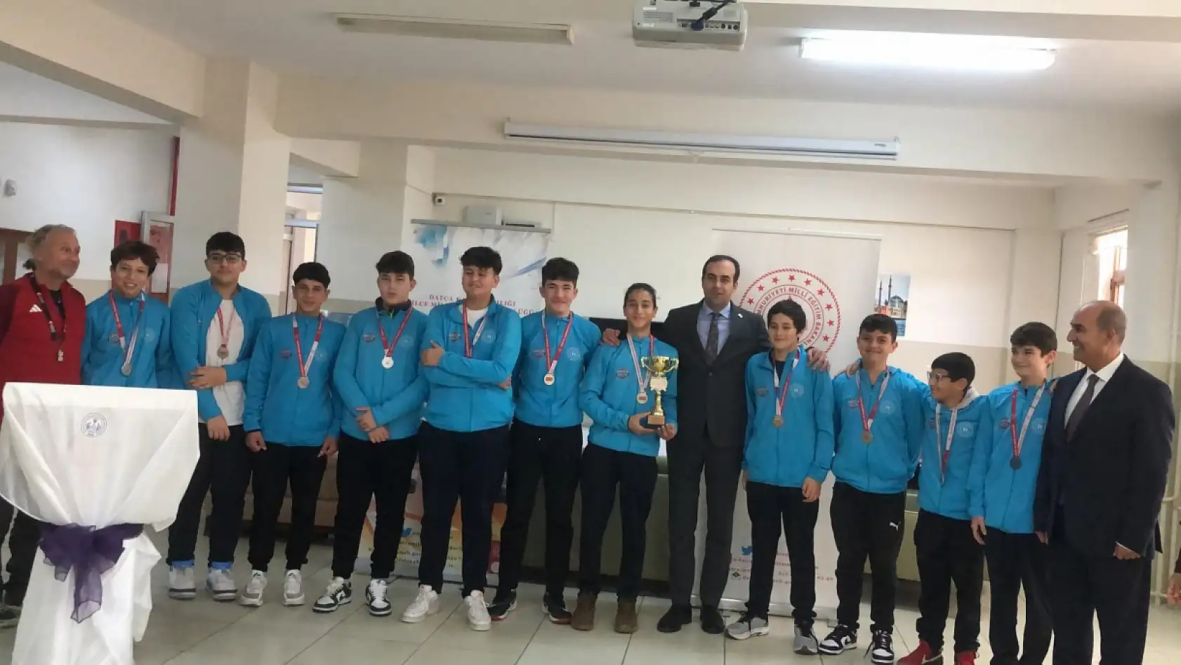 Datça'da başarılı öğrenciler ödüllendirildi