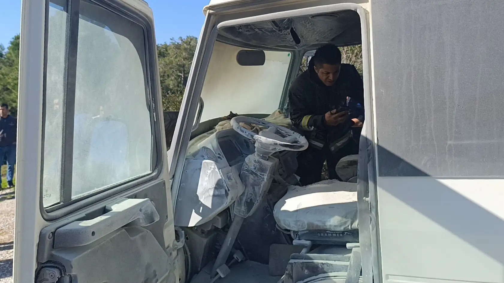 Otel servis minibüsü yandı