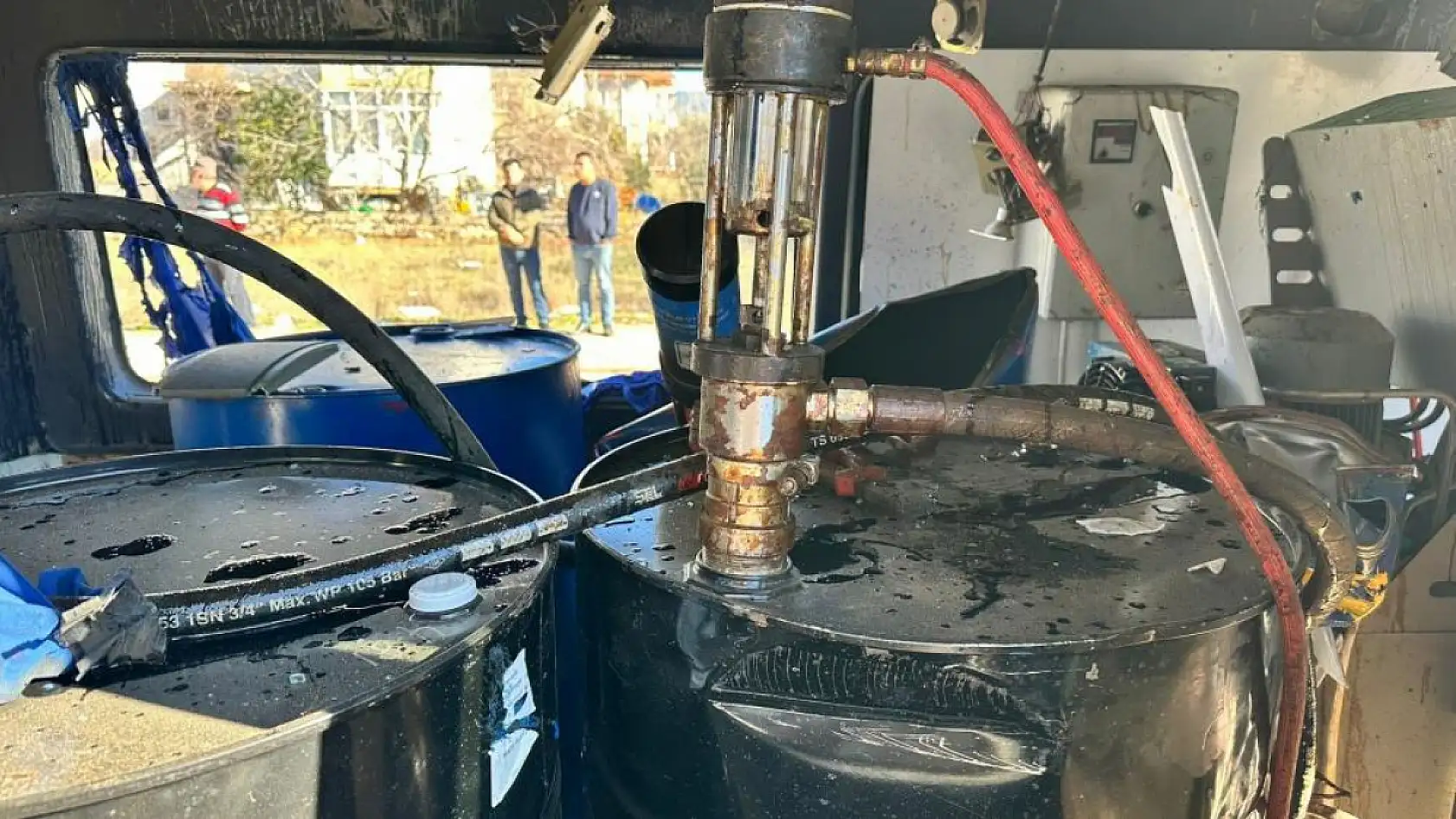 Mobil izolasyon aracında kimyasal patlama: 1 yaralı