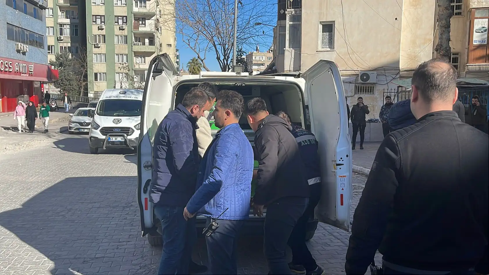 Tıraş olmaya gittiği kuaförde öldürüldü