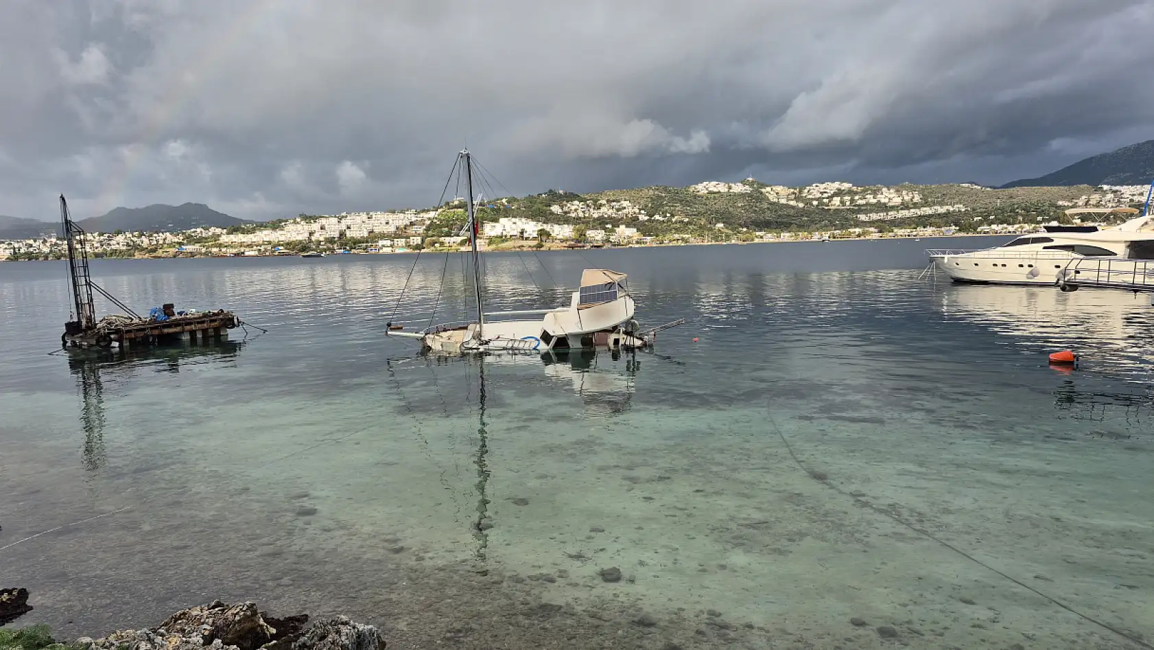 Bodrum Bitez Koyu'nda tekne battı