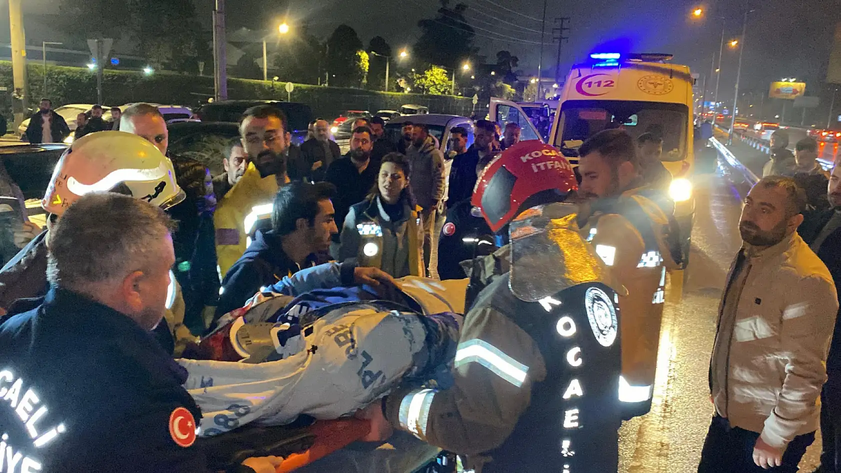 Ters yöne giren alkollü sürücü dehşet saçtı 4 yaralı