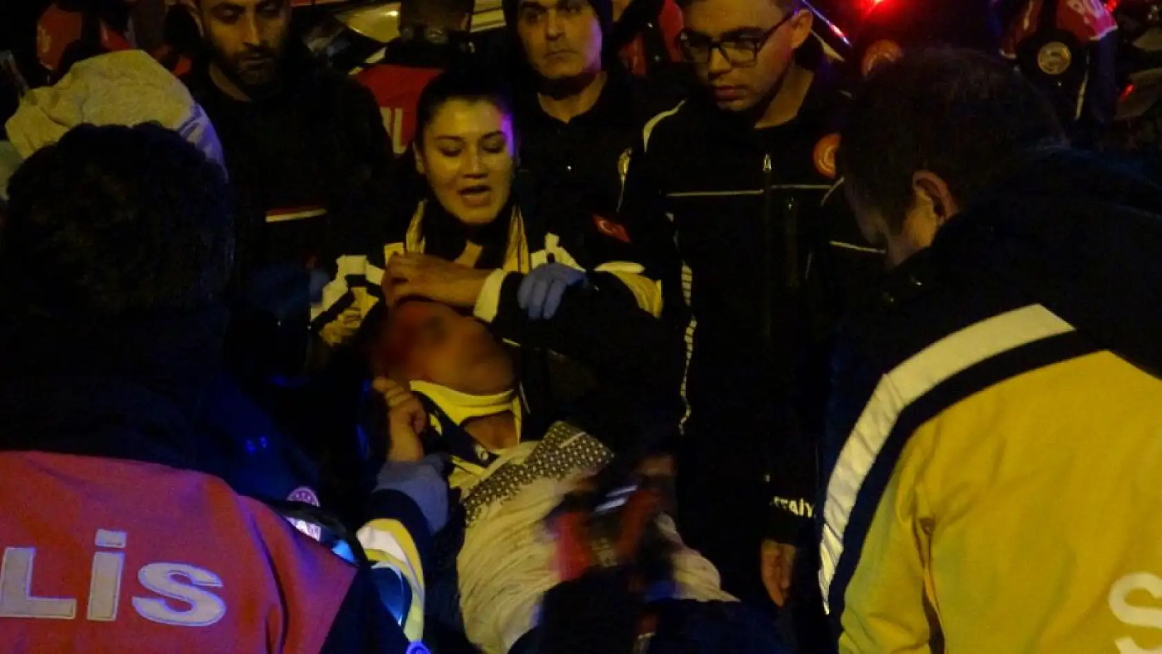 Çuval dolusu tabancayla polisten kaçtı, kaza yapınca yakalandı