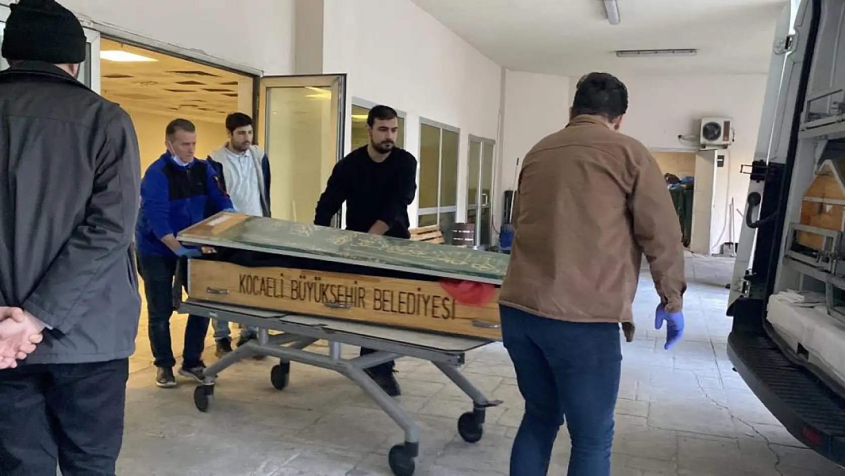 Aldatma tartışmasında kocasını öldürdü