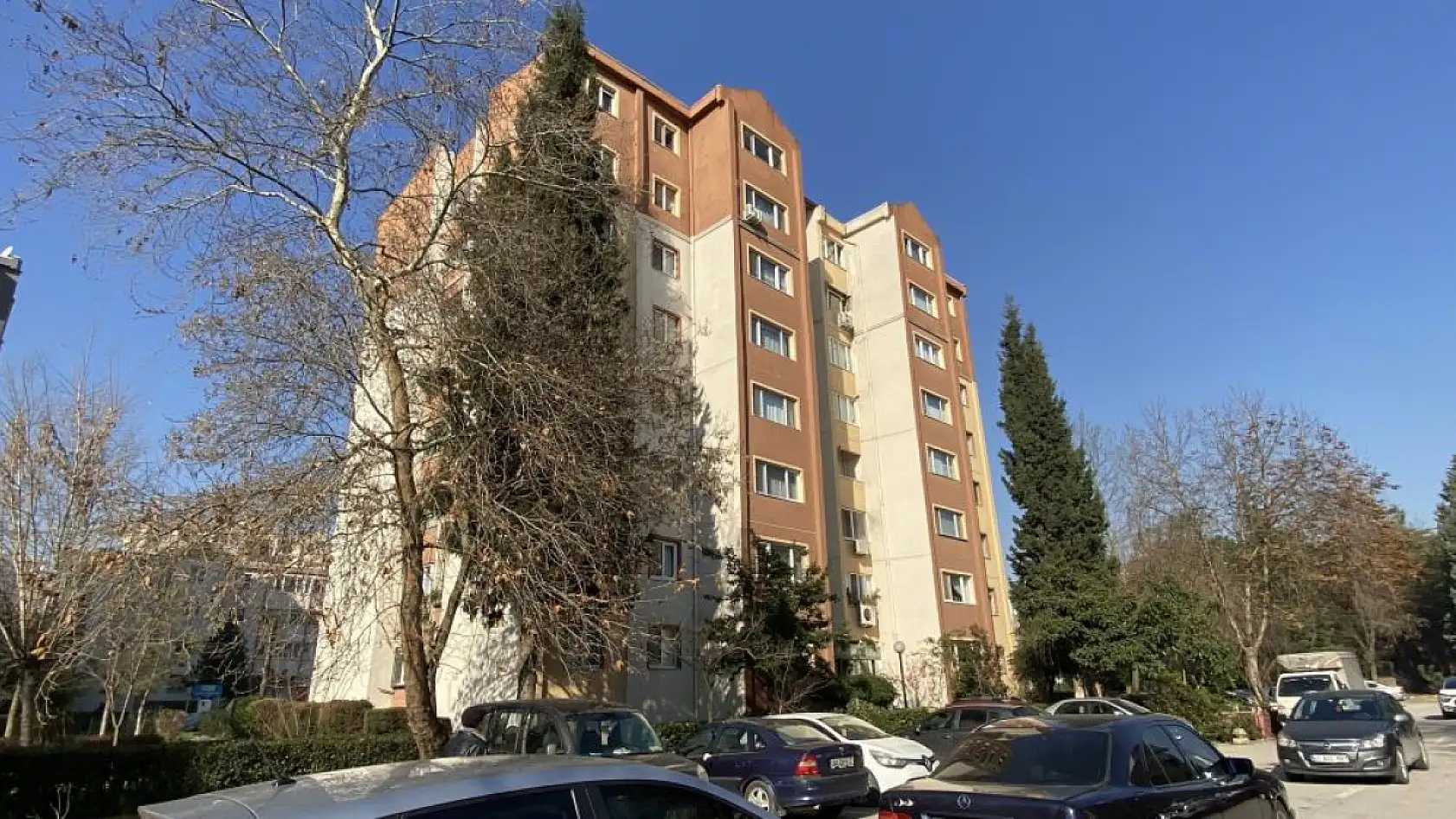 Aldatma tartışmasında kocasını öldürdü