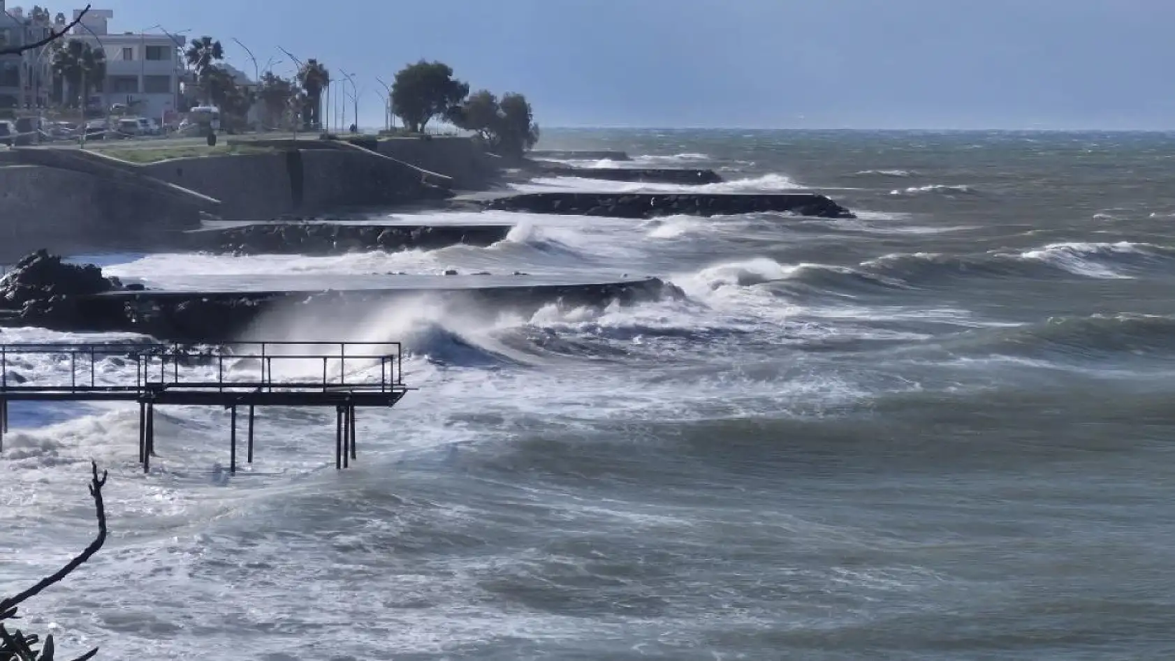 Bodrum'da fırtına etkili oluyor