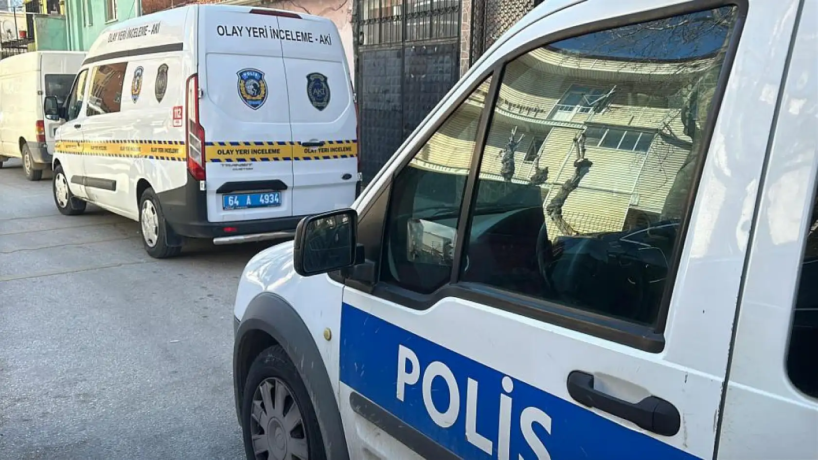 Oğlu tarafından bıçaklanan baba hayatını kaybetti