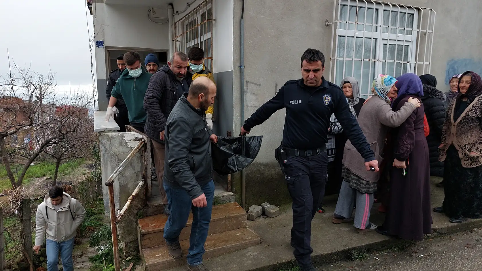 Banyoda ölü bulundu