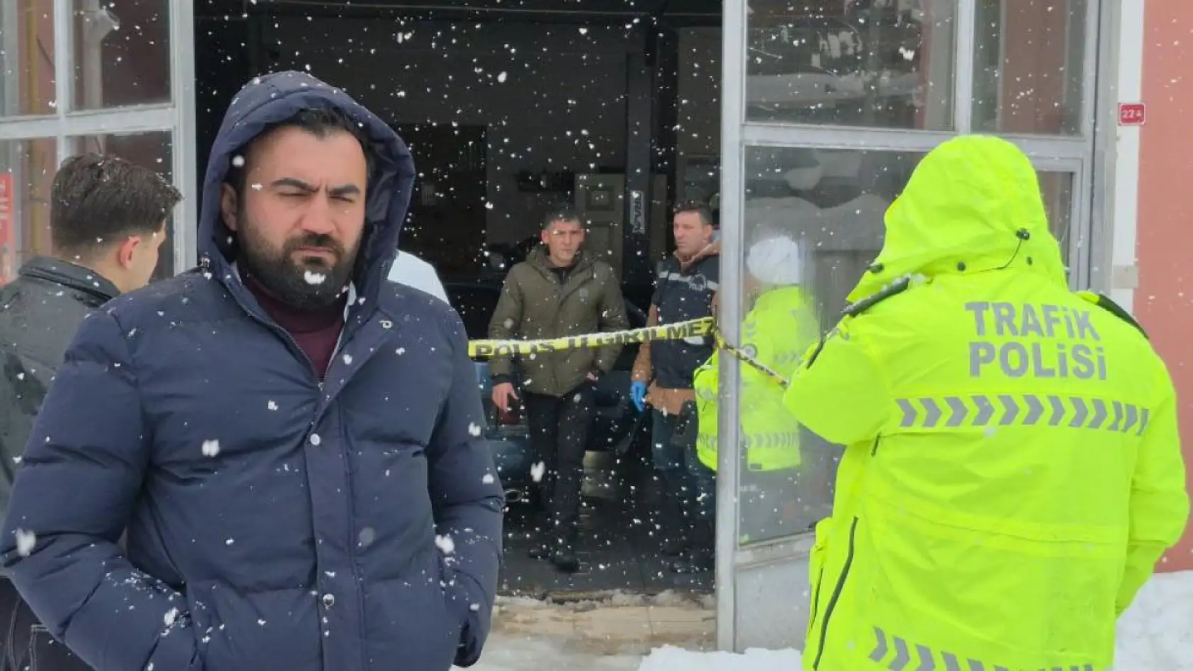 Oto Tamir Dükkanında Aracının İçinde Ölü Bulundu