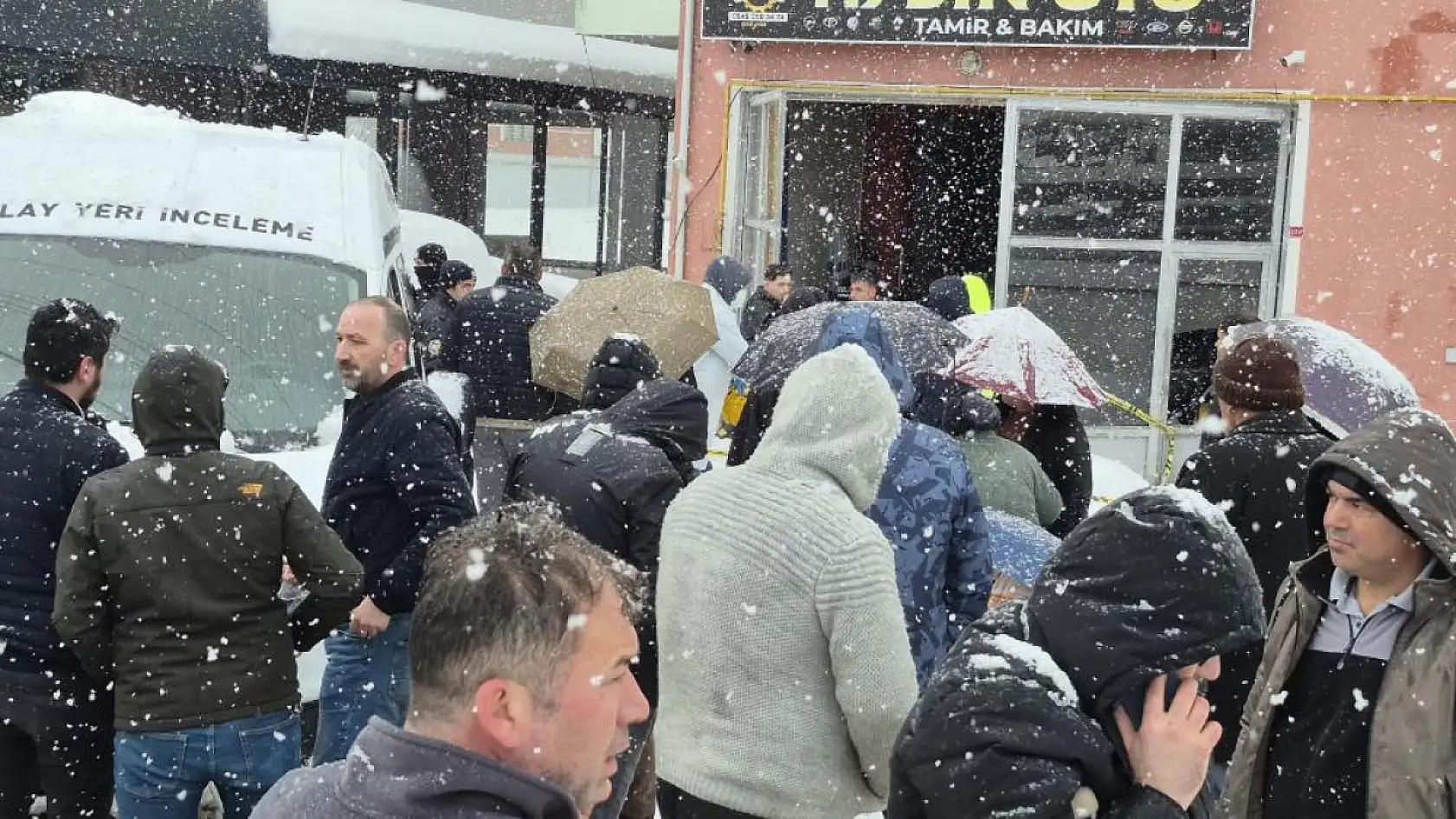 Oto Tamir Dükkanında Aracının İçinde Ölü Bulundu