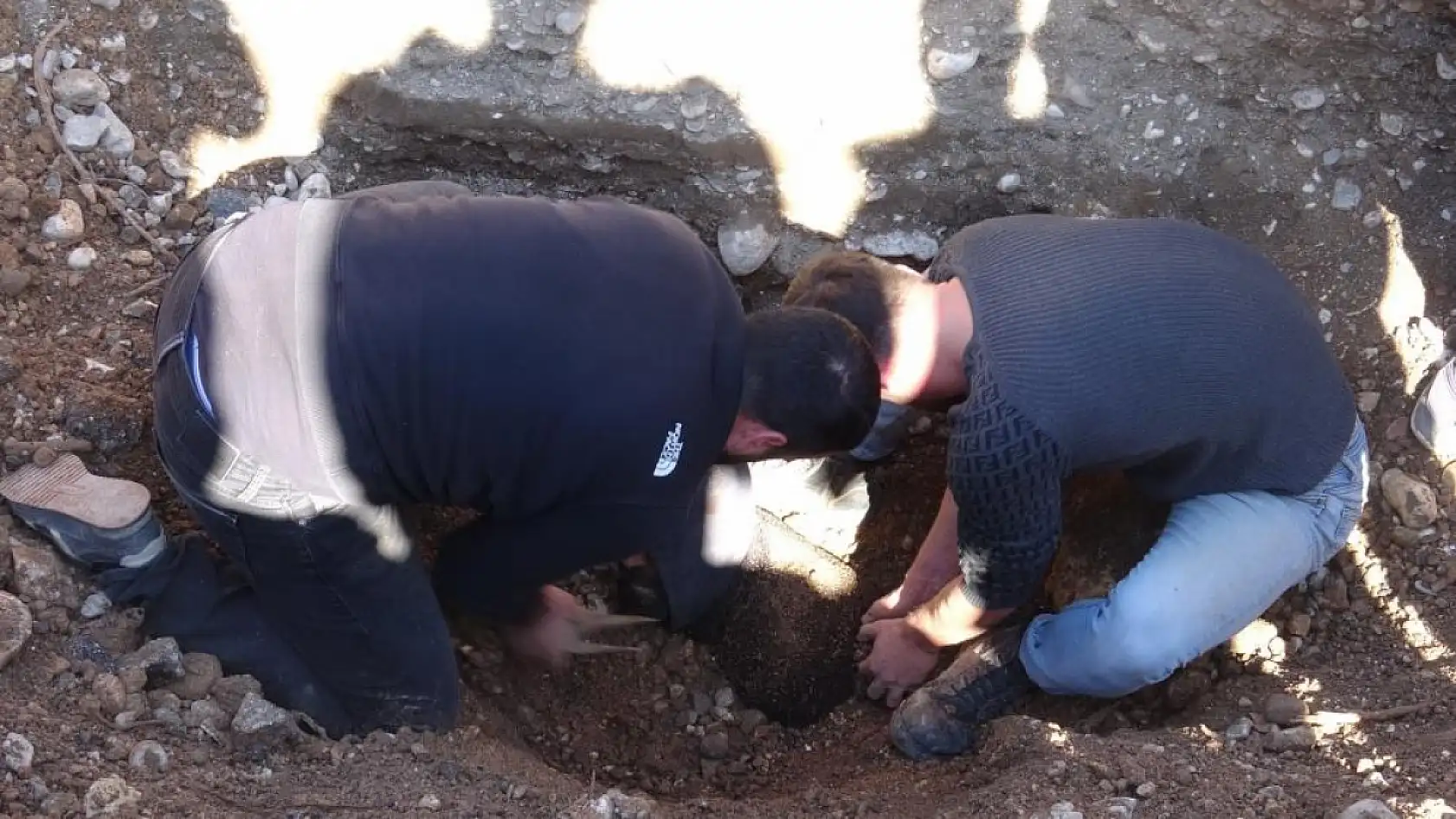 Antalya'da Altyapı Çalışmasında Felaket! İşçi Toprak Altında Kaldı