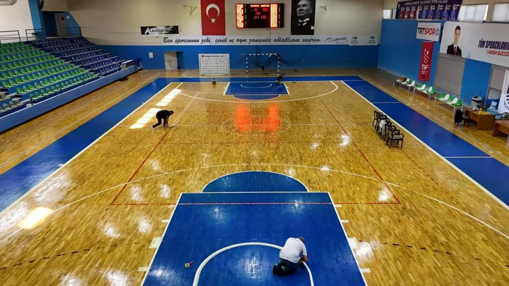 Bodrum'da Binnaz Karakaya Spor Salonu'nda büyük yenileme