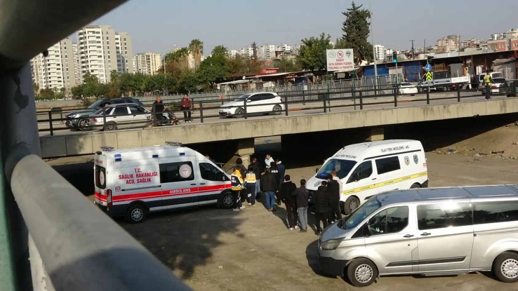 20 yaşındaki genç köprü altında ölü bulundu
