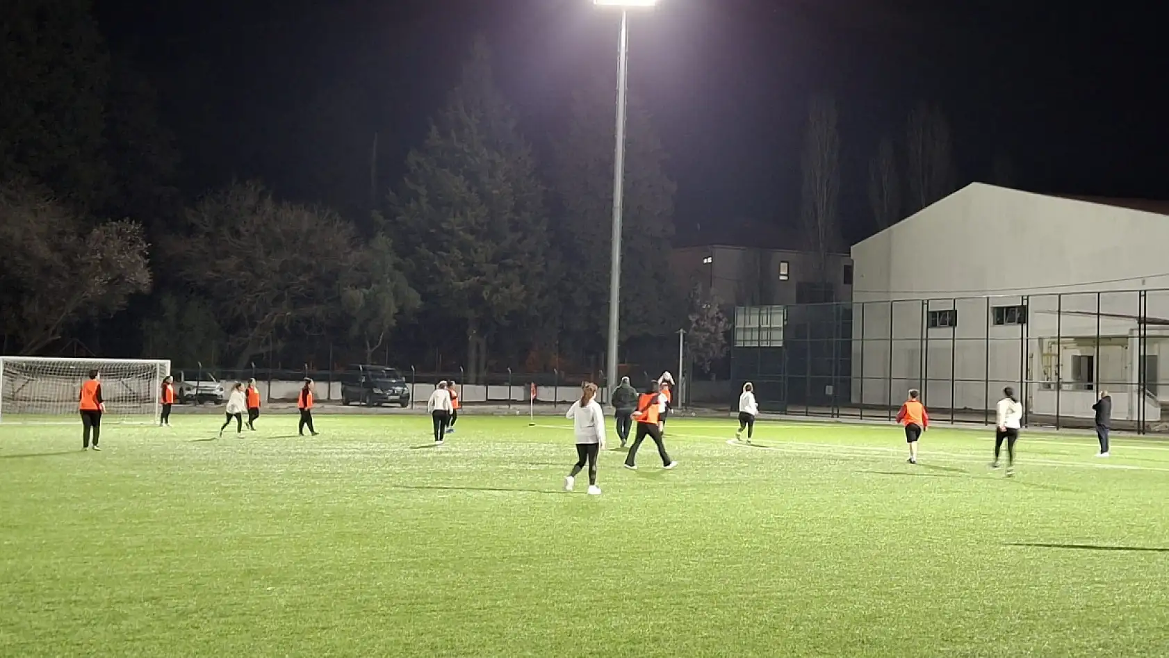 Ula'da 8 Mart Dünya Kadınlar Günü'nde turnuva düzenlendi