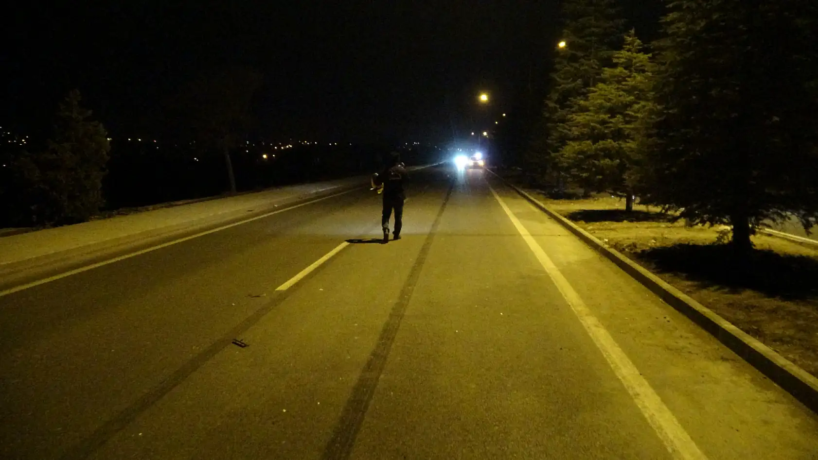 Feci kazada yaşlı adam öldü! 102 metre fren izi