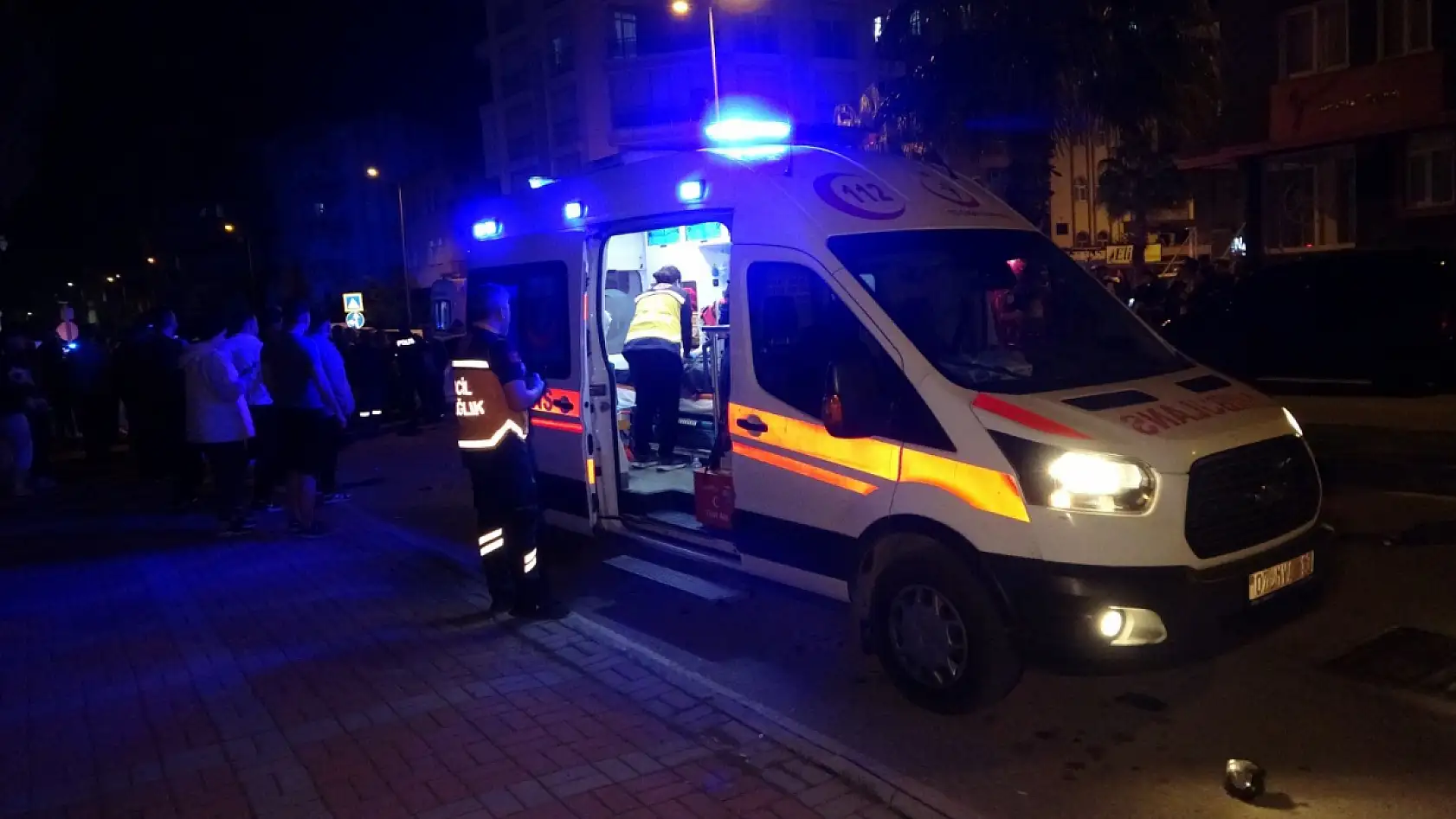 Ehliyetsiz sürücü dehşet saçtı: 4 yaralı