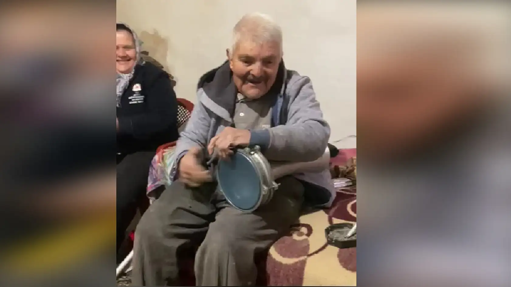 Müzik ve neşe onun hayat felsefesi! Halil Dede'nin ilham veren hikayesi