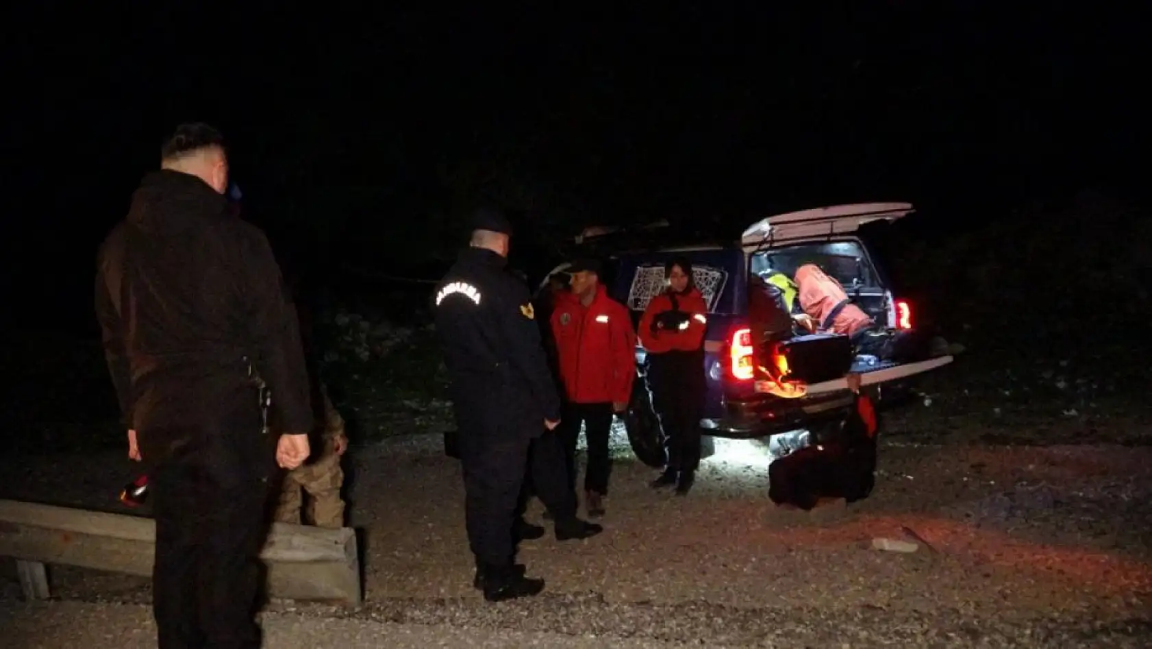 Kaza yaptıktan sonra yakınlarına 'kanserim' diye mesaj atıp ortalıktan kayboldu, arkadaşının evinde uyurken bulundu