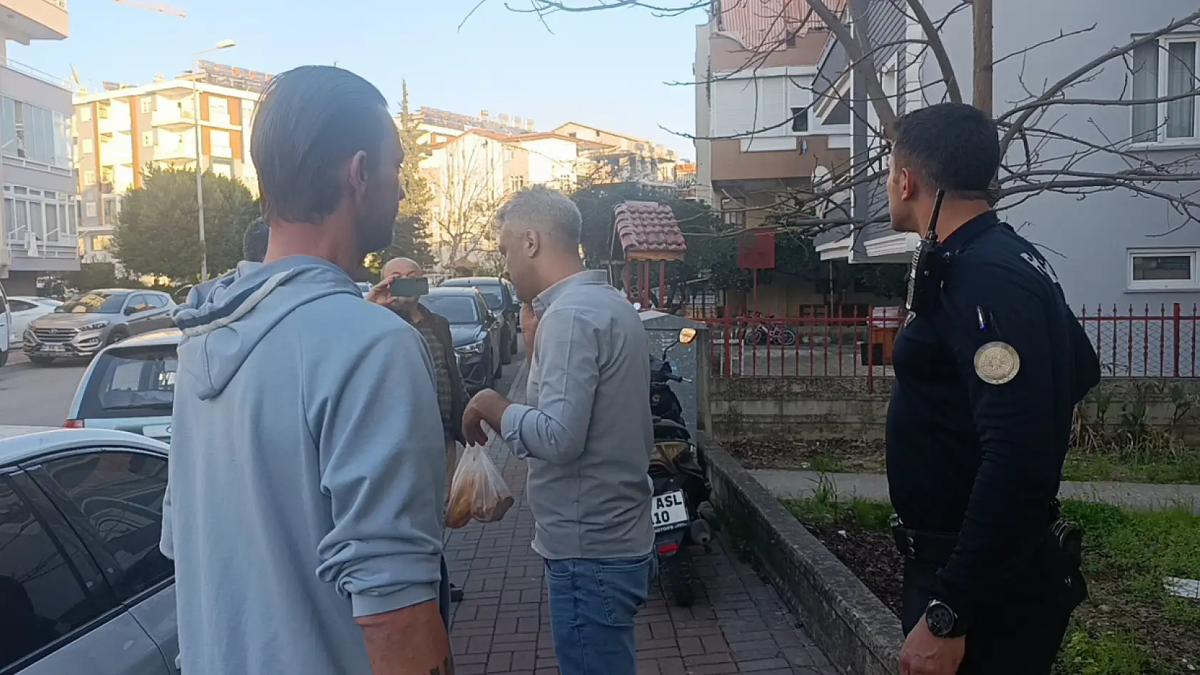 10 gündür haber alınamayan fotoğrafçı evinin balkonunda ölü bulundu