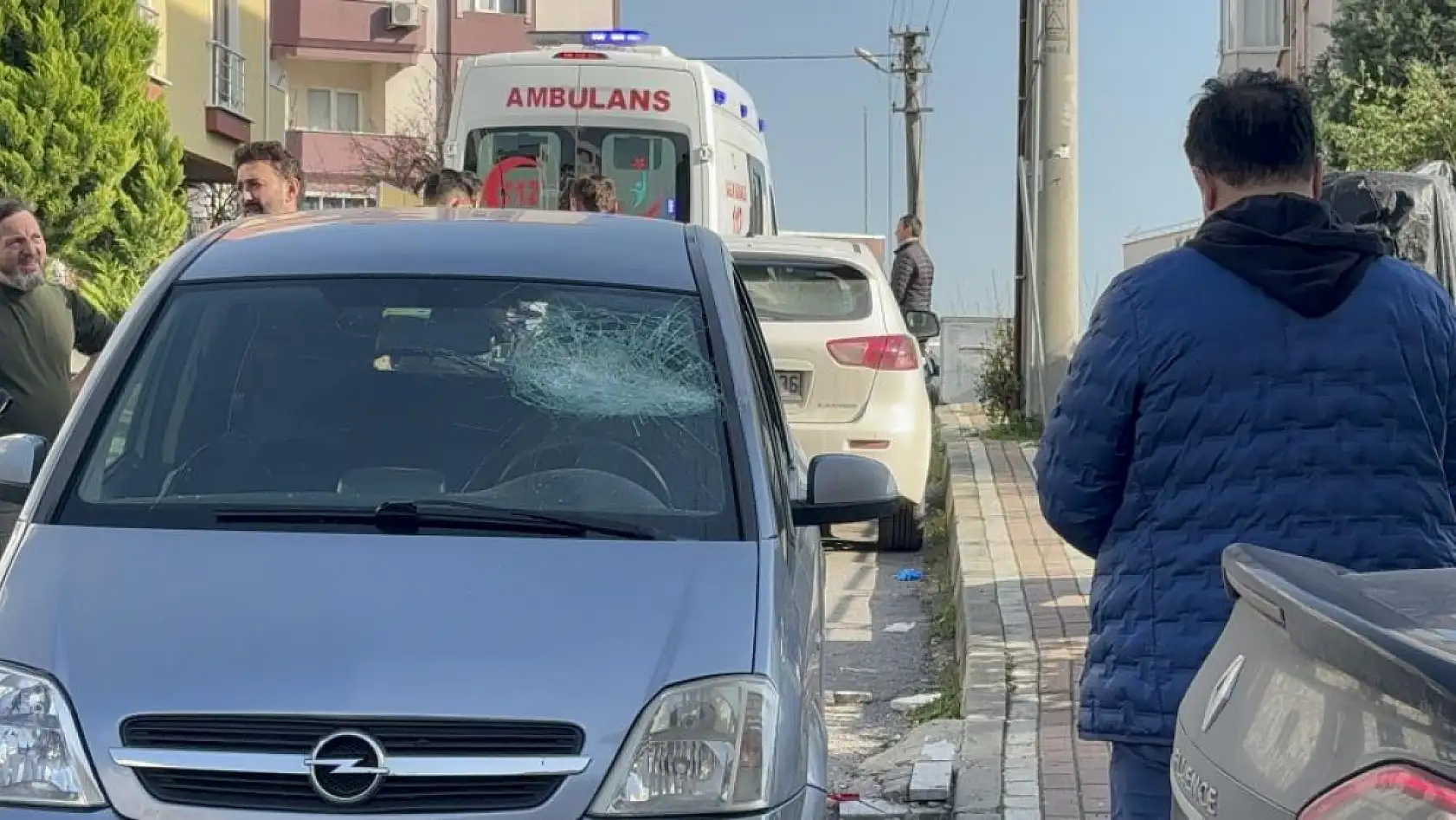 Komşuların silahlı ve sopalı park kavgası kanlı bitti: 1 ölü, 3 yaralı