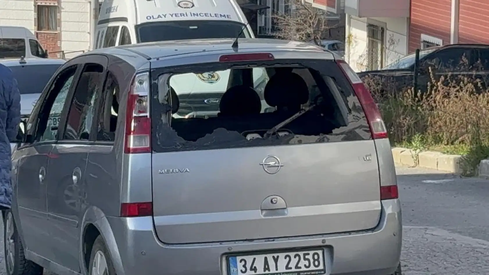 Komşuların silahlı ve sopalı park kavgası kanlı bitti: 1 ölü, 3 yaralı