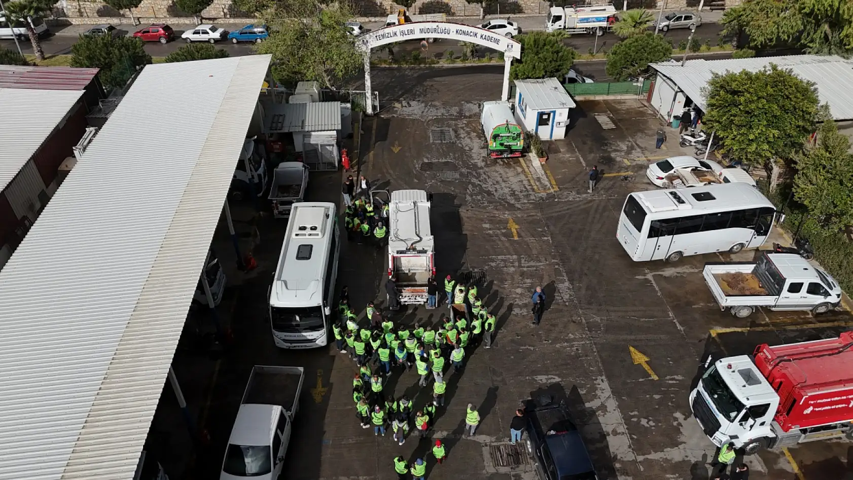 Yeni temizlik personelleri göreve başladı