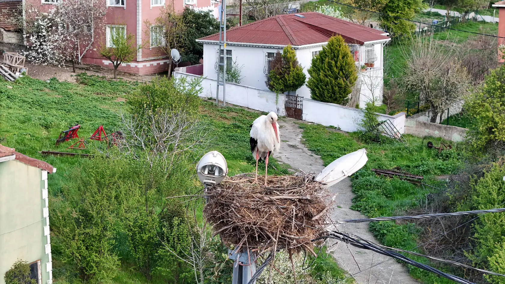 Misafirlerine kavuşan Leylekli köyü havadan görüntülendi