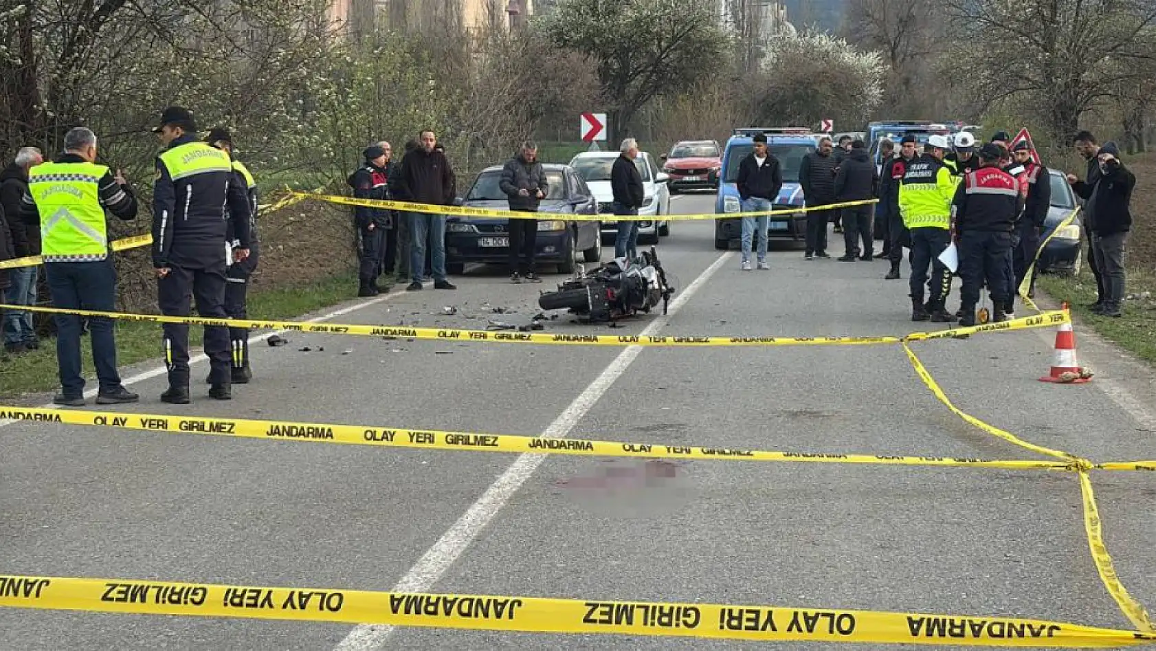 Traktörle motosiklet çarpıştı: 1 ölü, 1 yaralı