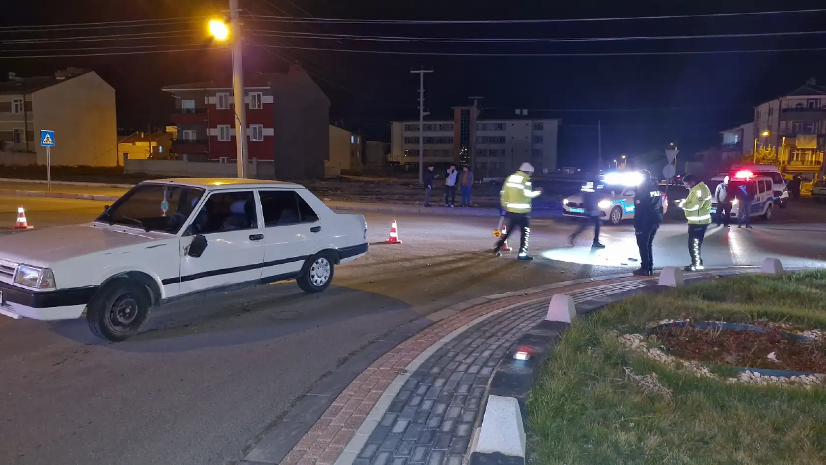 Motosikletini son sürüşü oldu! Otomobile çarpıp 15 metre ileriye savruldu: 1 ölü, 1 yaralı