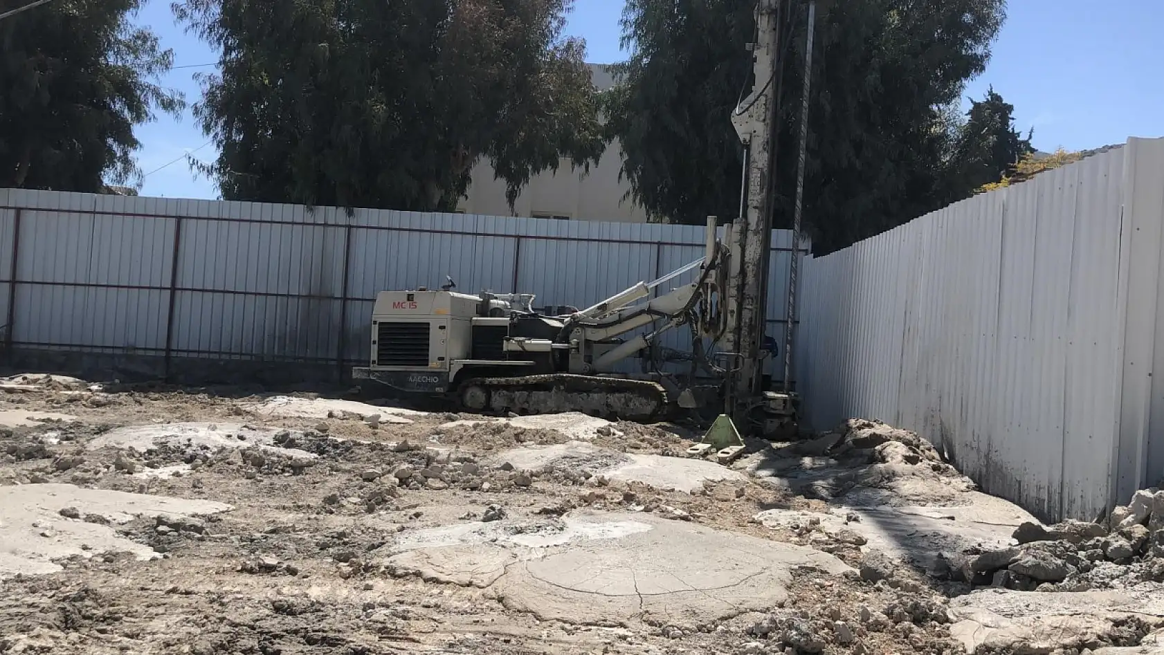 Datça'daki okulun inşaat çalışmaları başladı