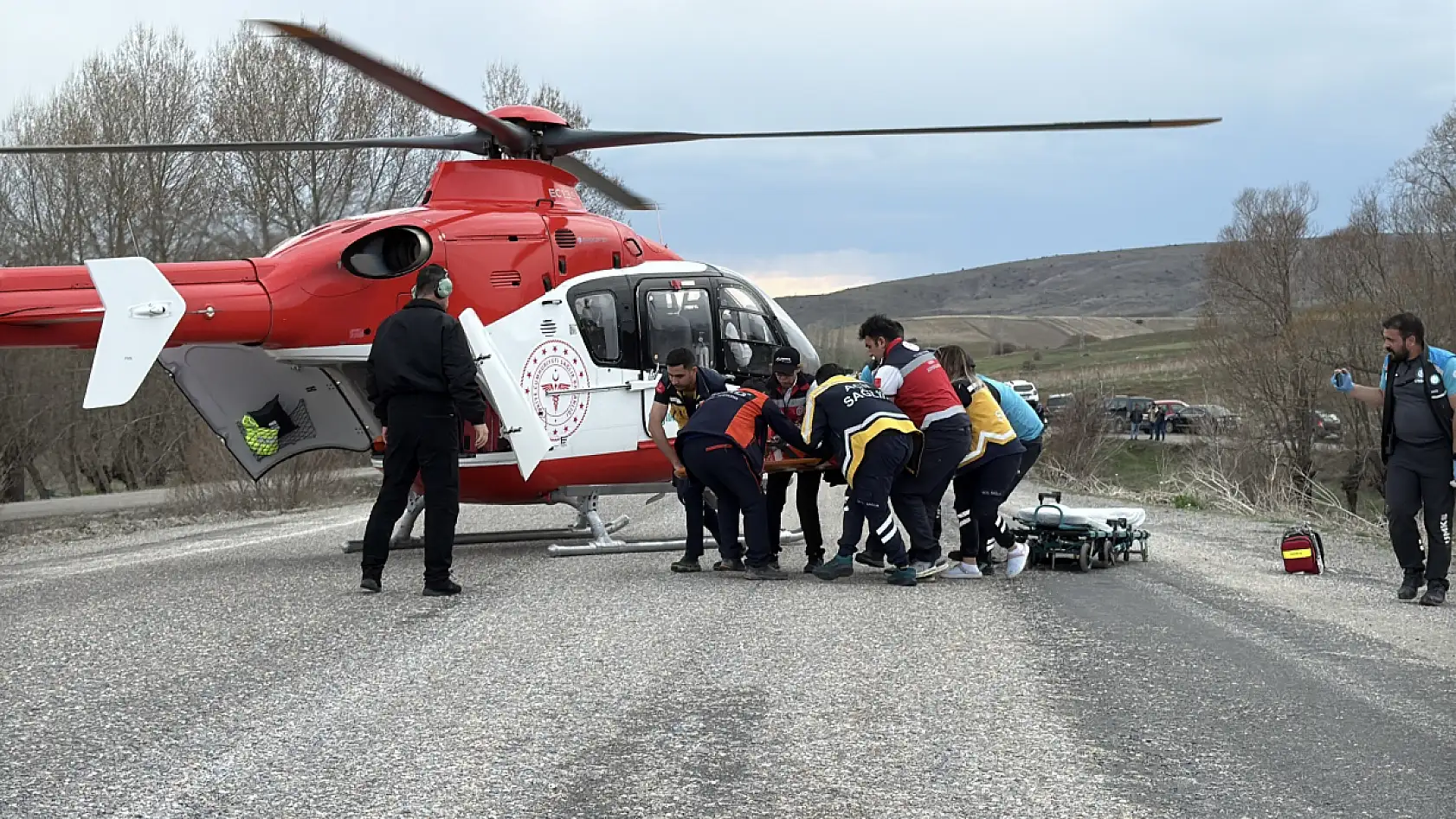 Öğretmenleri taşıyan minibüs kazaya karıştı: 1 ölü, 2'si ağır 14 yaralı