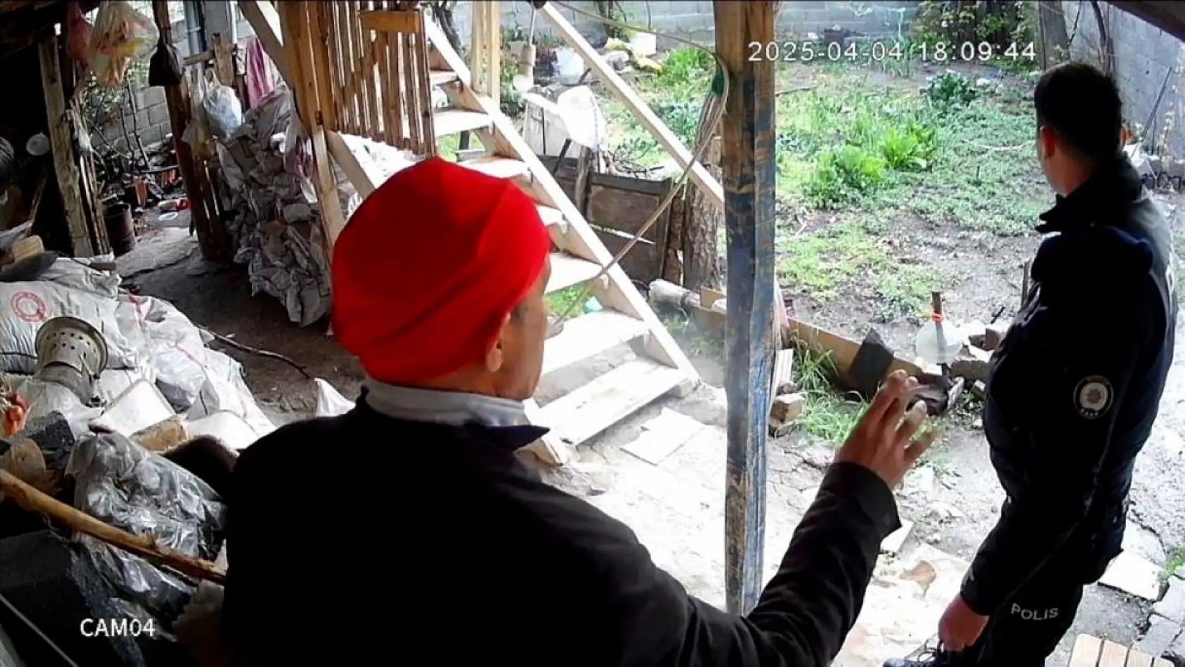 Zorla girdiği evde 'Karımı boşayıp seni alacağım' diyen alkollü şahıs kabus dolu anlar yaşattı