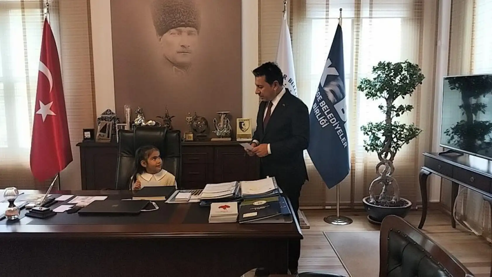 Muğla'da Başkanlık koltuğu çocuklara emanet