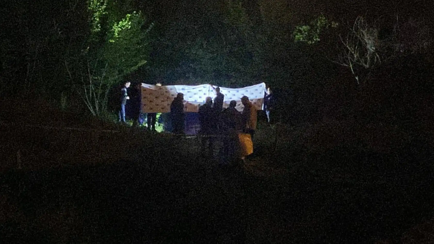 Polis memuru dere yatağında ölü bulundu!